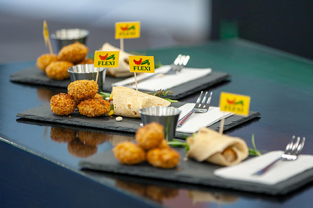 Ob als knuspriger Snack oder als Proteinquelle in einer ausgewogenen Mahlzeit: Die Flexi-Nuggets lassen sich im Handumdrehen zubereiten und anrichten.